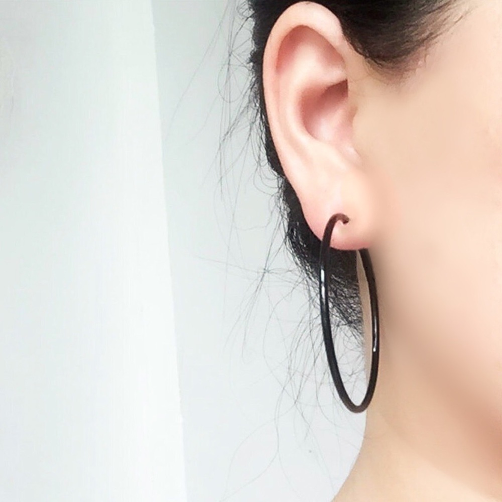 Black 2” Clasp Closure Hoop Earrings - Picture 4 of 7
